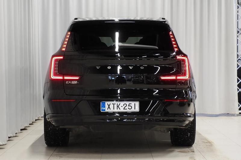 Käytetty Volvo EX90 Plus 300 kW (408 HP) 2025 Katumaasturi