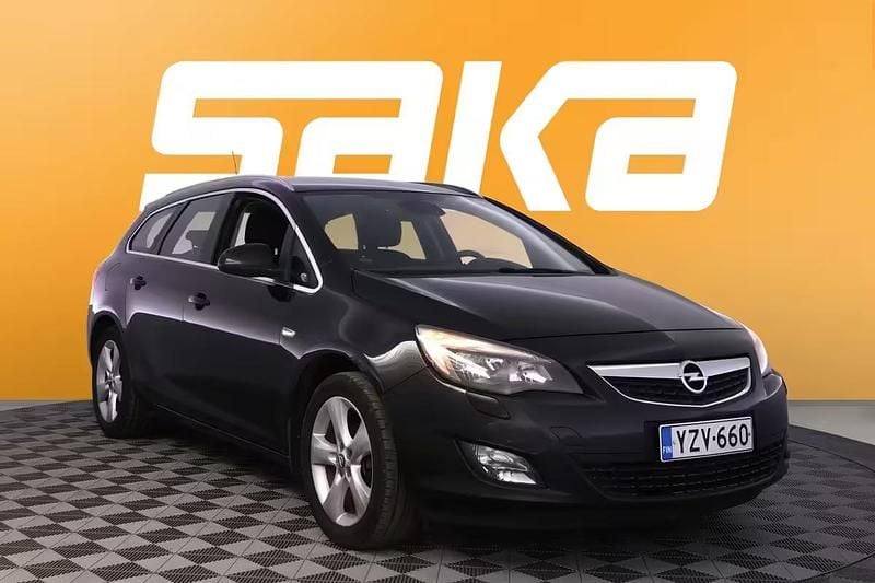 Käytetty Opel Astra 2011