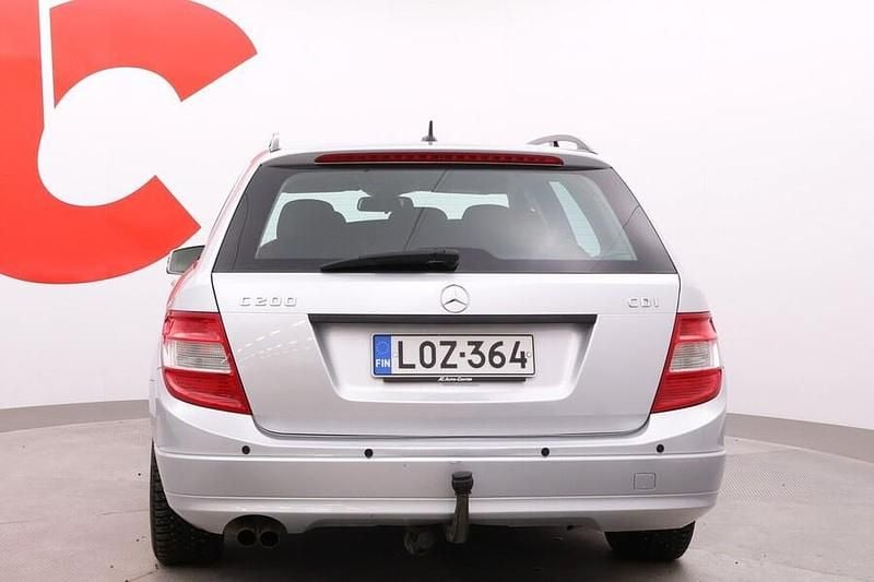 Käytetty Mercedes C200 Business 136 HP (100 kW) 2009 Harmaa Farmari
