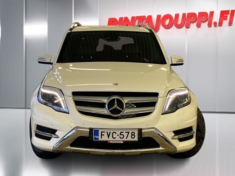 Käytetty Mercedes GLK250 Business 204 HP (150 kW) 2012 Katumaasturi