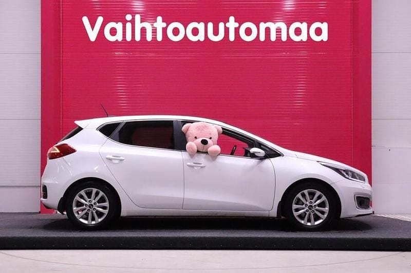 Käytetty Kia Ceed EX 135 HP (99 kW) 2016 Viistoperä