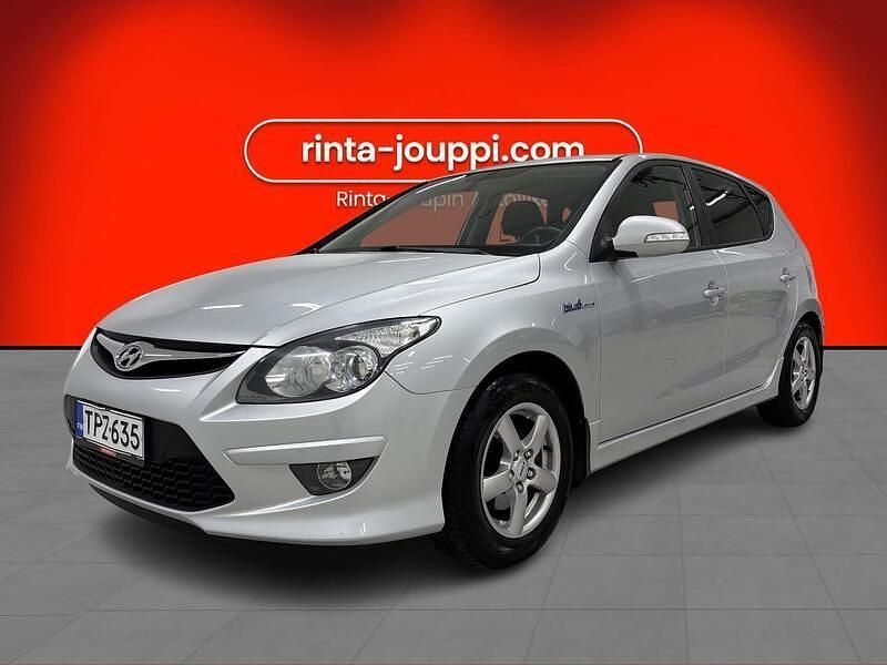 Käytetty 2011 Hyundai i30 Comfort Viistoperä | 5 690 € (Perustarjous) - Kuva 1/3