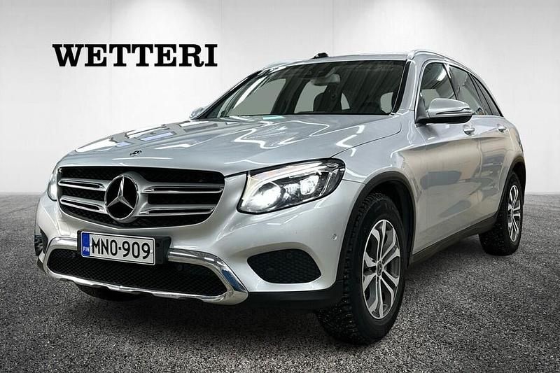 Käytetty Mercedes GLC250 Business 204 HP (150 kW) 2018 Harmaa Katumaasturi