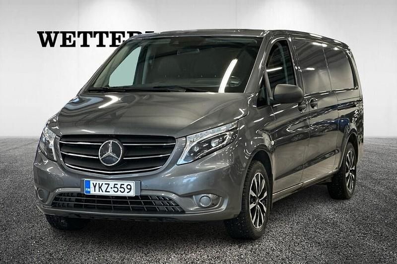 Käytetty Mercedes Vito Edition 163 HP (119 kW) 2022 Harmaa Van