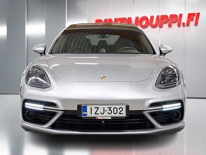 Käytetty Porsche Panamera Sport Turismo 680 HP (500 kW) 2018 Harmaa Farmari