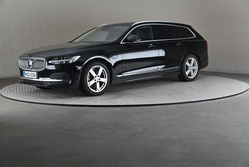 Käytetty 2022 Volvo V90 Core Farmari | 33 500 € (Perustarjous) - Kuva 1/4