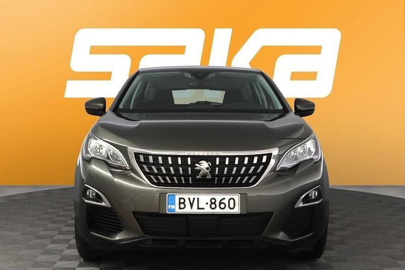 Käytetty Peugeot 3008 Active 131 HP (96 kW) 2018 Katumaasturi