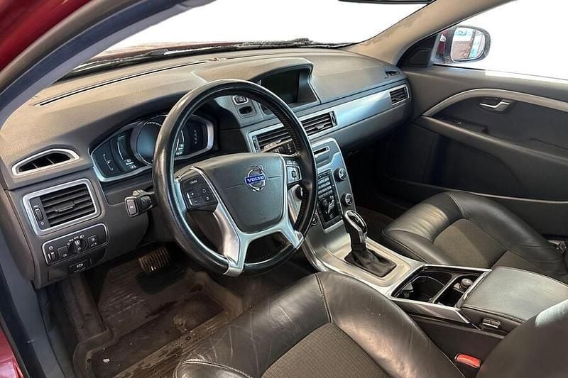 Käytetty Volvo V70 Business Edition 181 HP (133 kW) 2014 Farmari