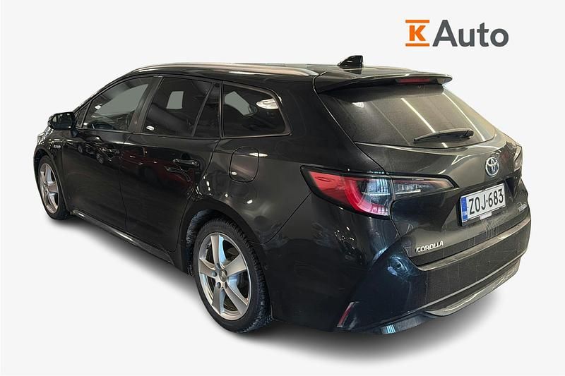 Käytetty Toyota Corolla Active 184 HP (135 kW) 2019 Musta Farmari