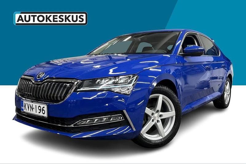Sininen Käytetty 2024 Skoda Superb Business Line Sedan | 35 890 € (Hieman kallis) - Kuva 1/4