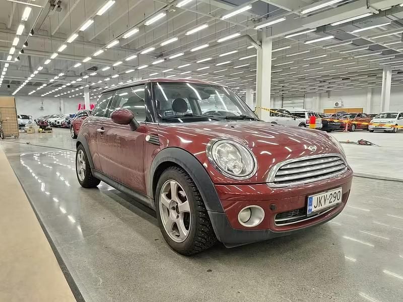 Käytetty Mini Cooper 120 HP (88 kW) 2008 Punainen Viistoperä