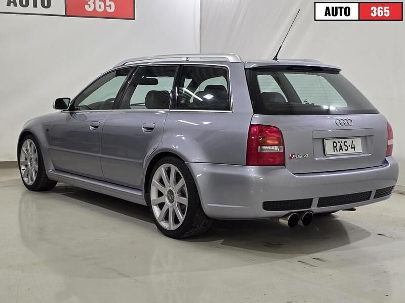 Käytetty Audi RS4 381 HP (280 kW) 2000 Farmari