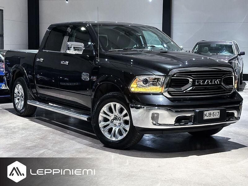 Käytetty Dodge Ram 401 HP (294 kW) 2019 Nouto
