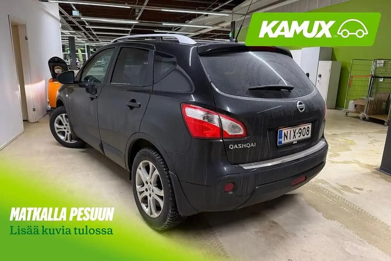 Käytetty Nissan Qashqai 360º 117 HP (86 kW) 2012 Musta Katumaasturi