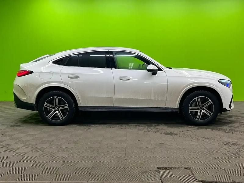 Käytetty Mercedes GLC300e Premium 313 HP (230 kW) 2024 Valkoinen Coupe - kaksiovinen