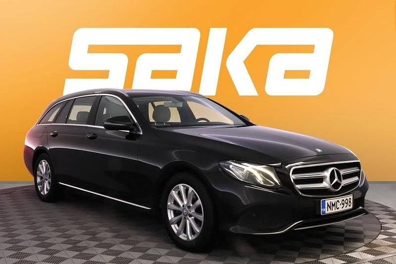 Käytetty Mercedes E220 Avantgarde 194 HP (142 kW) 2017 Farmari