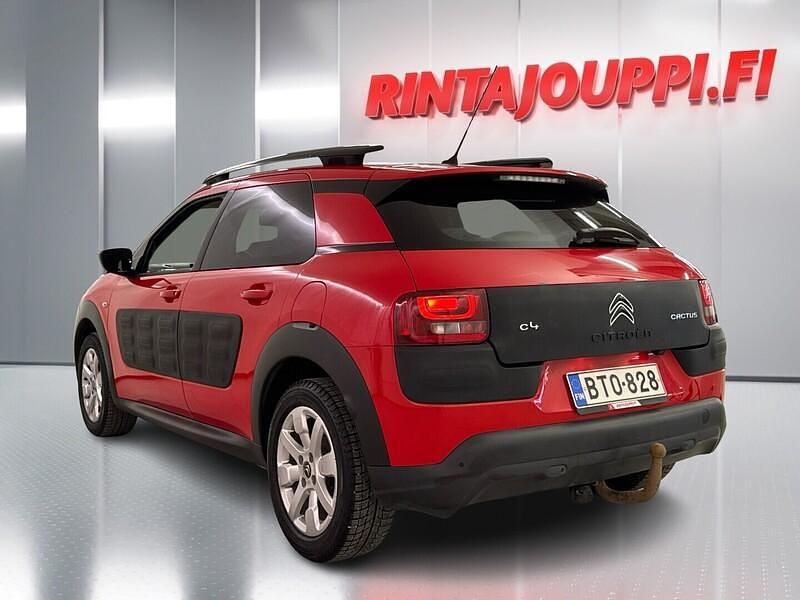 Käytetty Citroën C4 Cactus Shine 82 HP (60 kW) 2016 Punainen Viistoperä
