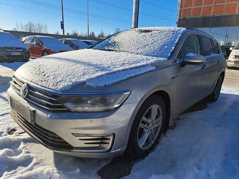 Käytetty VW Passat GTE 218 HP (160 kW) 2017 Harmaa Farmari