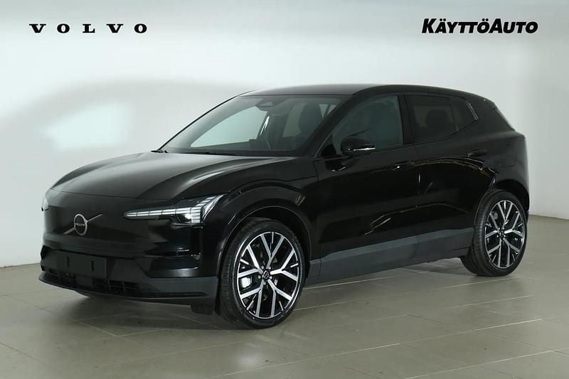 Uusi Volvo EX30 Performance 314 kW (428 HP) 2026 Onyx black met Katumaasturi