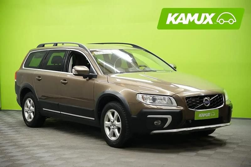 Käytetty Volvo XC70 Summum 181 HP (133 kW) 2015 Ruskea Farmari