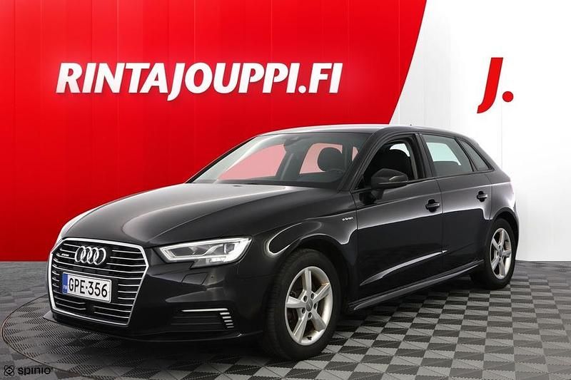 Käytetty Audi A3 Sportback e-tron 150 HP (110 kW) 2017 Musta Viistoperä