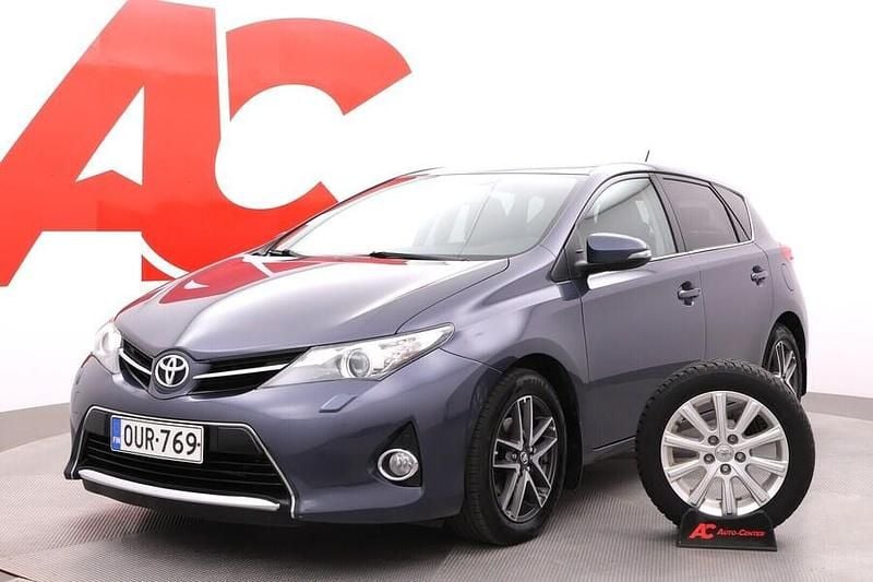Sininen Käytetty 2014 Toyota Auris Active Viistoperä | 9 999 € (Perustarjous) - Kuva 1/4
