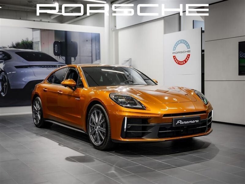 Oranssi Käytetty 2024 Porsche Panamera 4 Sedan | 169 800 € - Kuva 1/4