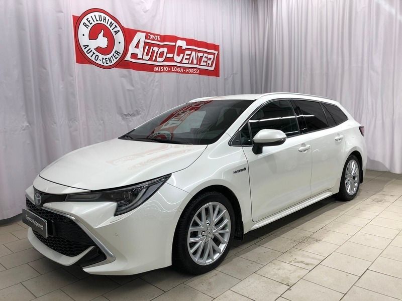 Valkoinen Käytetty 2019 Toyota Corolla Style Farmari | 21 880 € (Perustarjous) - Kuva 1/4