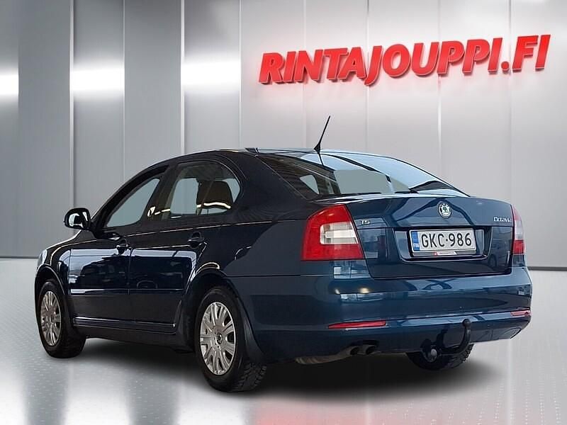 Käytetty Skoda Octavia Ambiente 122 HP (89 kW) 2012 Sininen Viistoperä