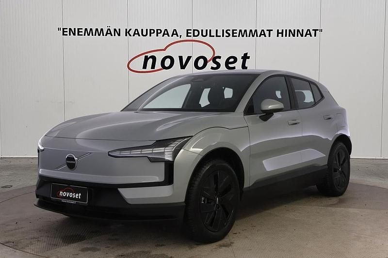 Käytetty Volvo EX30 Core 200 kW (272 HP) 2024 Katumaasturi