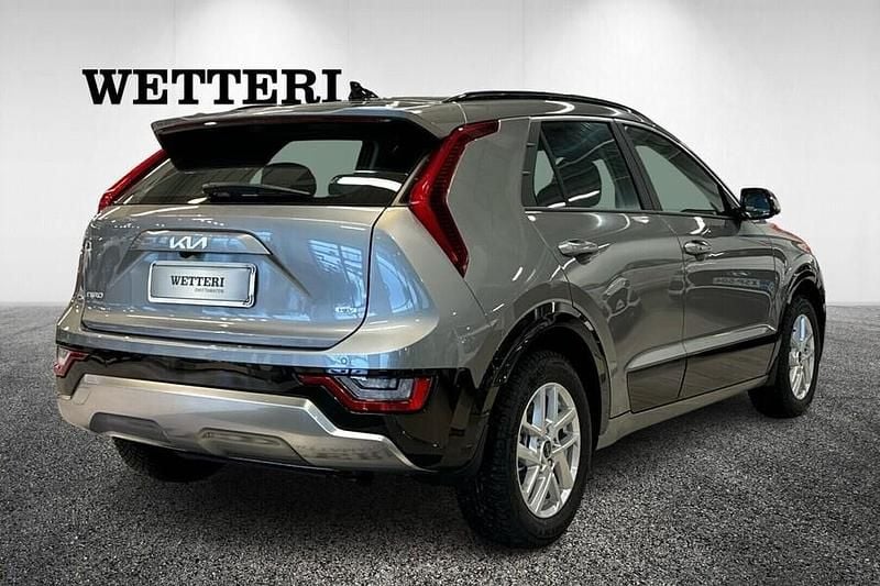 Käytetty Kia Niro EX 141 HP (103 kW) 2025 Harmaa Katumaasturi