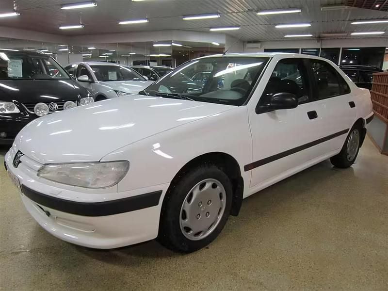 Valkoinen Käytetty 1997 Peugeot 406 Sedan | 3 400 € - Kuva 1/4