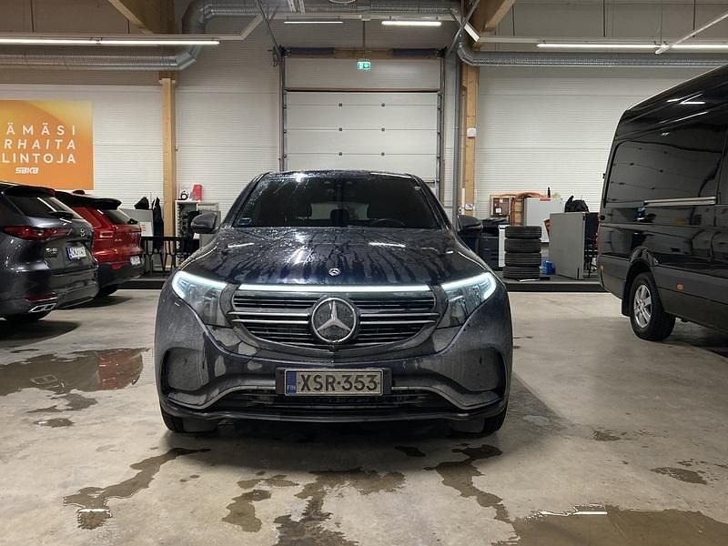 Käytetty Mercedes EQC400 AMG 300 kW (408 HP) 2020 Katumaasturi