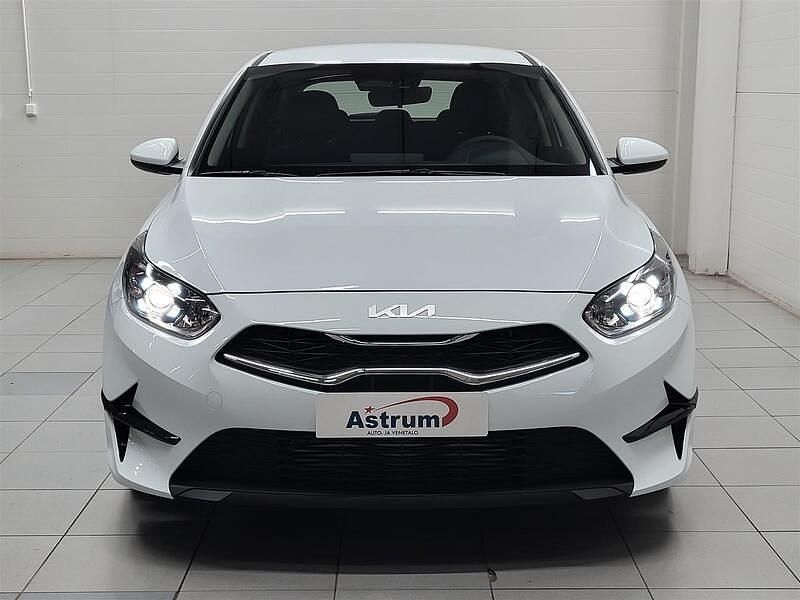 Uusi Kia Ceed LX 101 HP (74 kW) 2025 Viistoperä