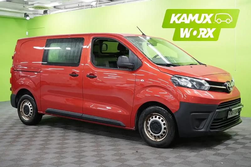 Oranssi Käytetty 2019 Toyota Proace Van | 10 900 € (Perustarjous) - Kuva 1/4