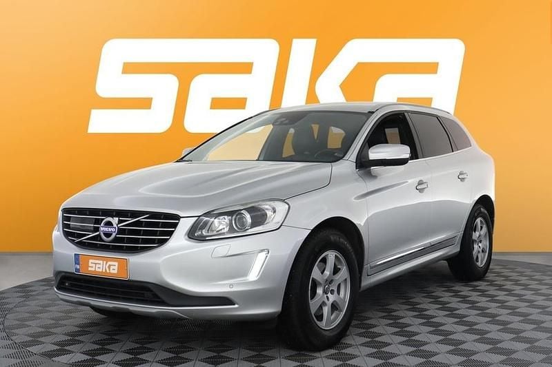 Käytetty Volvo XC60 Standard 190 HP (139 kW) 2017 Katumaasturi