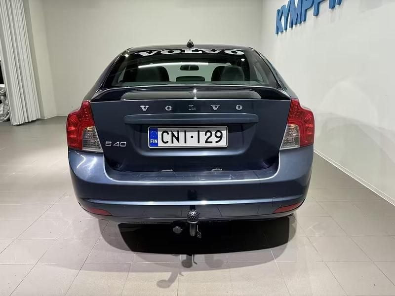 Käytetty Volvo S40 Momentum 109 HP (80 kW) 2008 Sedan