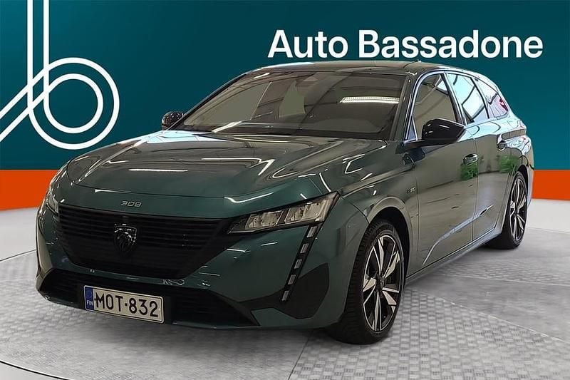 Käytetty Peugeot 308 SW Active 180 HP (132 kW) 2023 Farmari