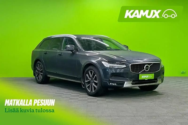 Käytetty Volvo V90 CC 235 HP (172 kW) 2018 Hopea / harmaa Farmari