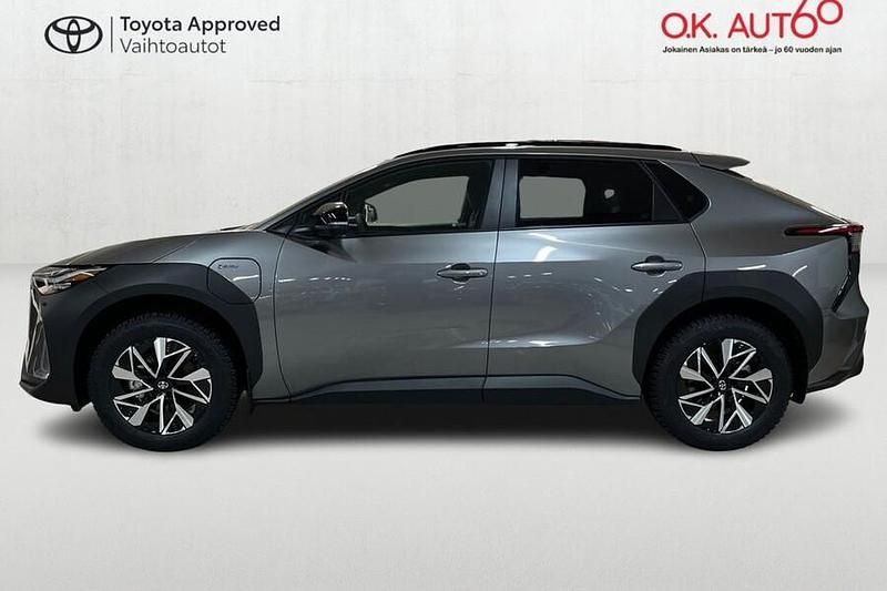 Käytetty Toyota bZ4X Business Edition 50 kW (69 HP) 2025 Katumaasturi