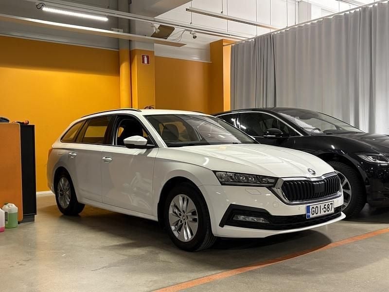 Käytetty 2021 Skoda Octavia G-TEC Ambition Farmari | 18 900 € (Perustarjous) - Kuva 1/3
