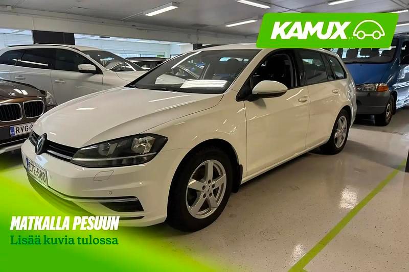 Käytetty VW Golf VII Comfortline 116 HP (85 kW) 2020 Valkoinen Farmari