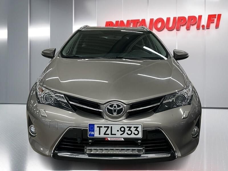 Käytetty Toyota Auris Touring Sports Multidrive S 132 HP (97 kW) 2015 Farmari