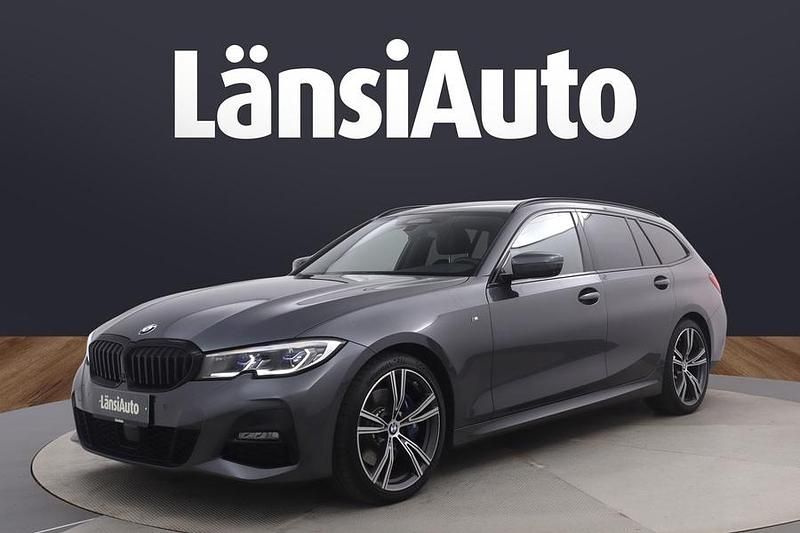 Käytetty 2021 BMW 330 Shadowline Farmari | 37 990 € (Supertarjous) - Kuva 1/1