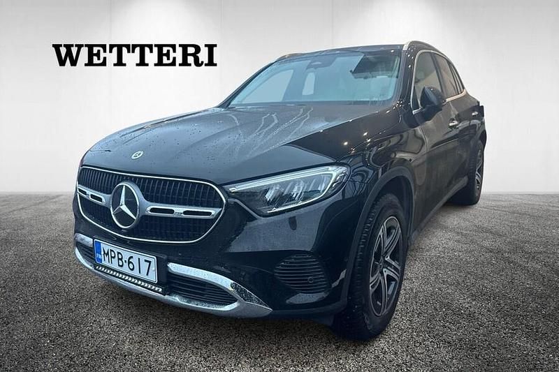 Käytetty 2023 Mercedes GLC300e Katumaasturi | 59 900 € (Perustarjous) - Kuva 1/4