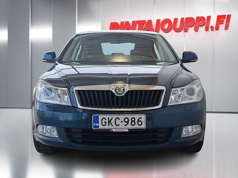 Käytetty Skoda Octavia Ambiente 122 HP (89 kW) 2012 Sininen Viistoperä
