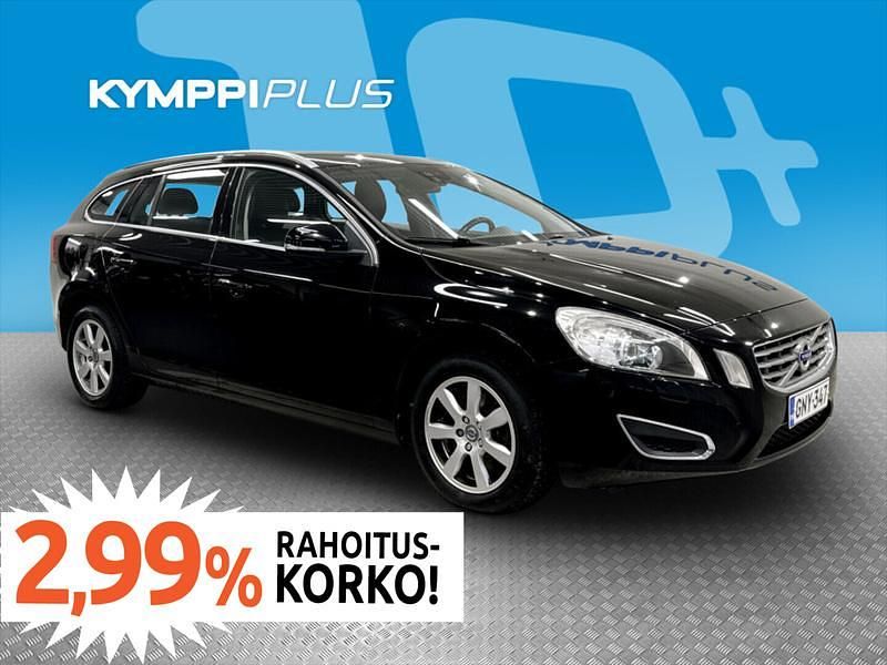 Käytetty Volvo V60 Summum 150 HP (110 kW) 2010 Musta Farmari