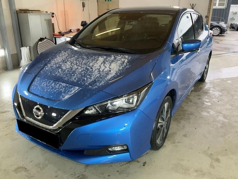 Käytetty 2021 Nissan Leaf Tekna Viistoperä | 20 490 € (Hieman kallis) - Kuva 1/3
