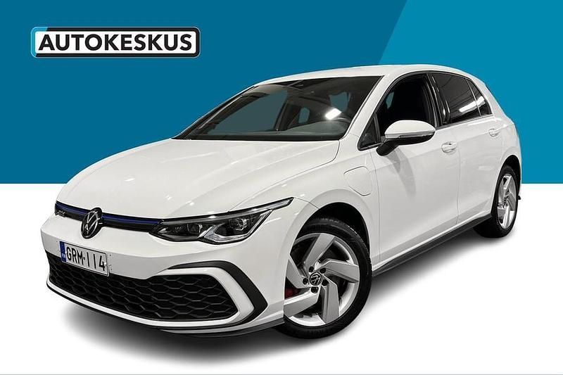Käytetty 2021 VW Golf VIII GTE Viistoperä | 23 990 € (Perustarjous) - Kuva 1/2