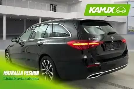Käytetty Mercedes C220 Avantgarde 200 HP (147 kW) 2022 Musta Farmari